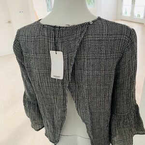 Bundle of 2 for $30 Brand new open back Gauze top